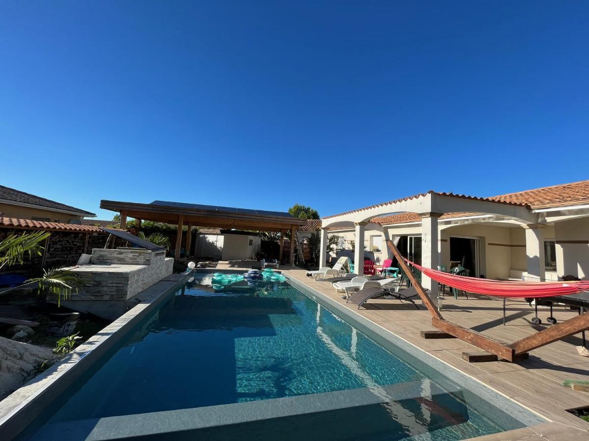 Le Chalet Au Bord Des Pistes Cyclables Sainte-Helene  Екстериор снимка